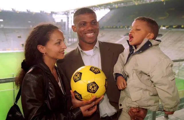 Sunday Oliseh family
Sunday Oliseh children
Sunday Oliseh son
Sunday Oliseh daughter
Sunday Oliseh wife
Sunday Oliseh wife and children
Sunday Oliseh wife and kids
Sunday Oliseh wife photo
Sunday Oliseh wife is from which country
Sunday Oliseh brother
How many children does Sunday Oliseh have