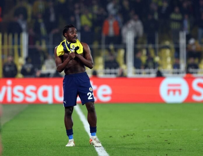 Bright Osayi-Samuel during his time at Fenerbahçe as the Super Eagles defender targets a return to the Turkish club.